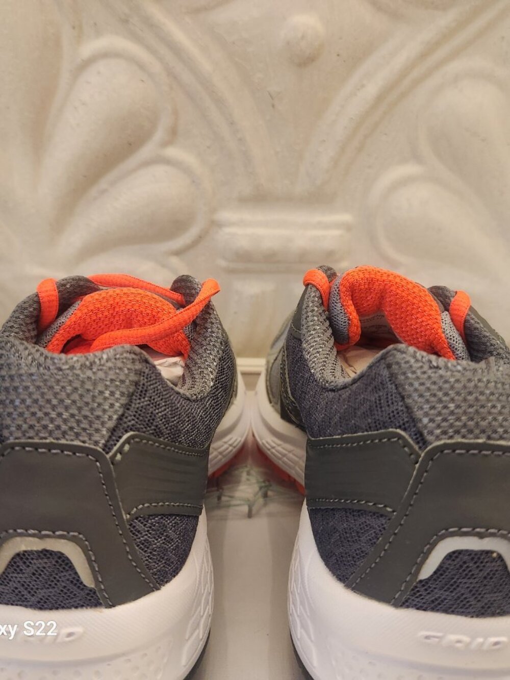 Saucony "Grid Cohesion 10" Hot coral/grey sneakers. NIB. Size 9 - Picture 6 of 10